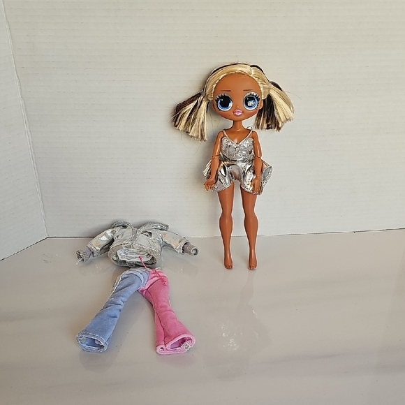 L.O.L. Surprise! Doll - Picture 1 of 8
